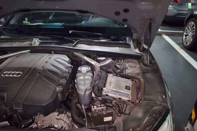 Used Audi A5 2021 Sportback 40 TFSI quattro Luxury Dynamic Model Engine Bay Left