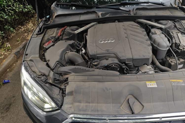 Used Audi A5 2021 Sportback 40 TFSI quattro Luxury Dynamic Model Engine Bay Right