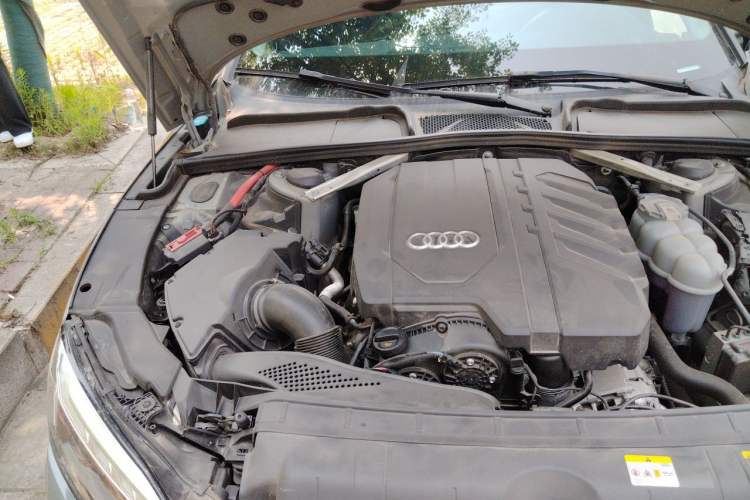 Used Audi A5 2021 Sportback 40 TFSI Stylish and Elegant Model Engine Bay Right