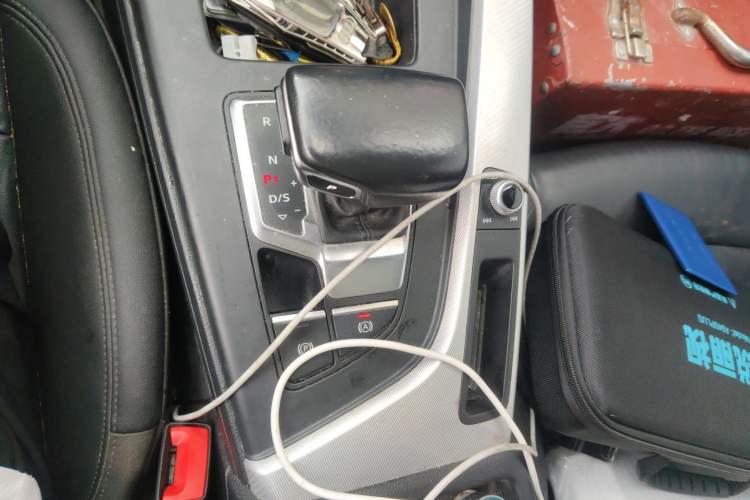 Used Audi A5 2021 Coupe 40 TFSI Fashionable and Dynamic Model Gear Lever