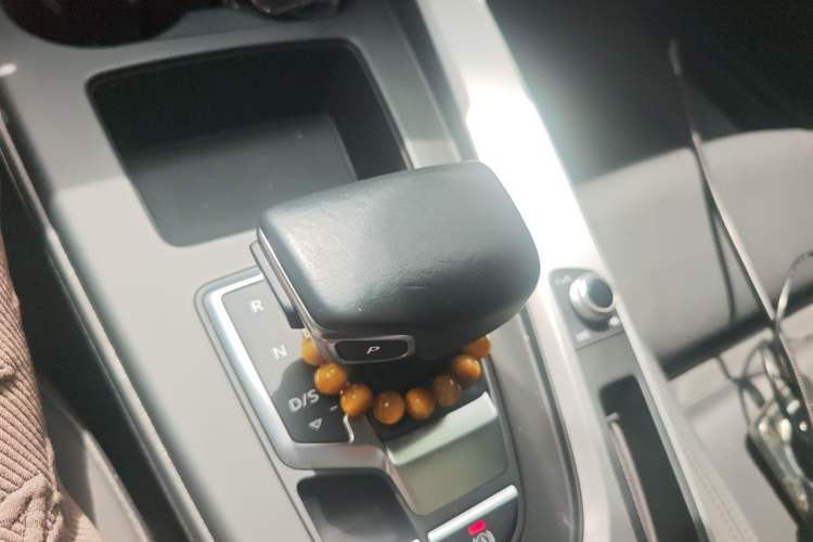 Used Audi A5 2021 Sportback 40 TFSI quattro Luxury Dynamic Model Gear Lever