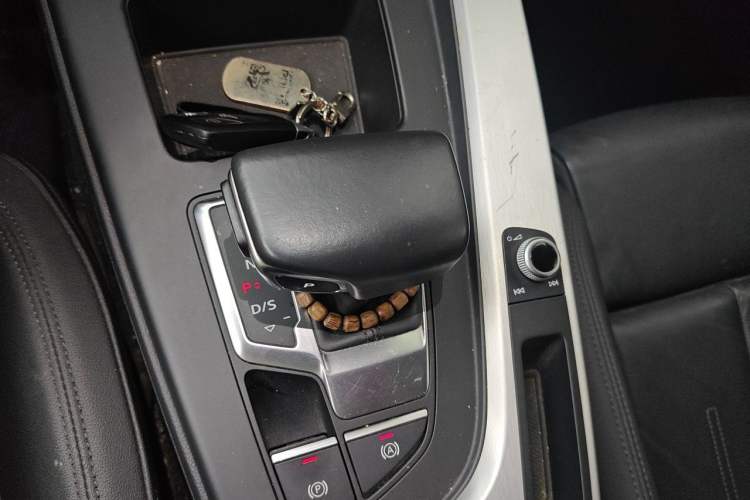 Used Audi A5 2021 Sportback 40 TFSI quattro Luxury Dynamic Model Gear Lever