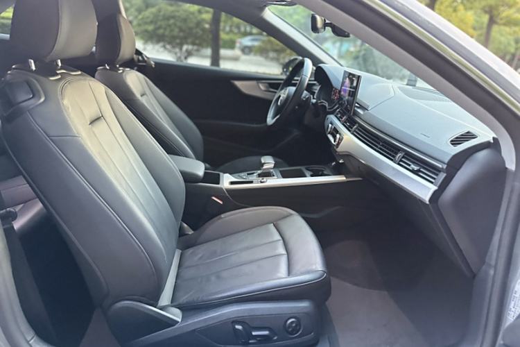 Used Audi A5 2021 Coupe 40 TFSI Fashionable and Dynamic Model Interior 3