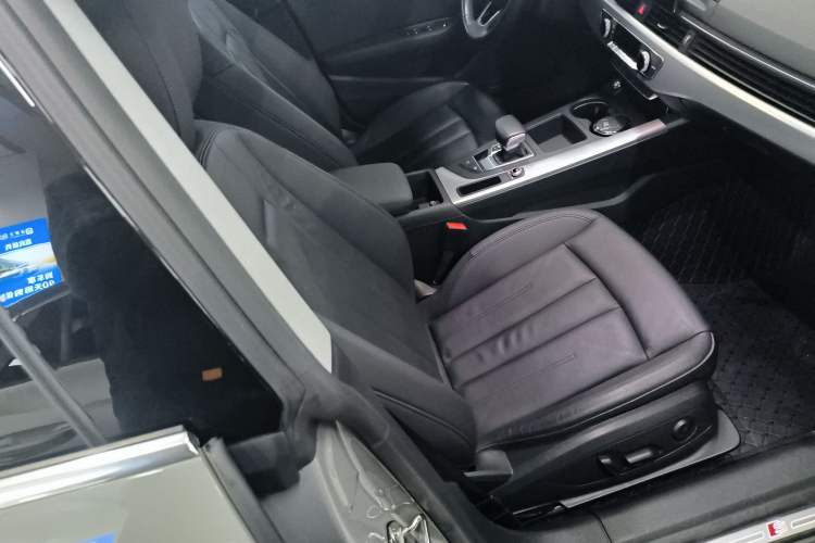Used Audi A5 2021 Sportback 40 TFSI Fashionable and Dynamic Model Right Front Seat