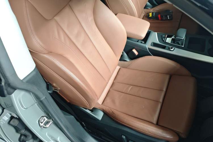 Used Audi A5 2021 Sportback 40 TFSI quattro Luxury Dynamic Model Right Front Seat