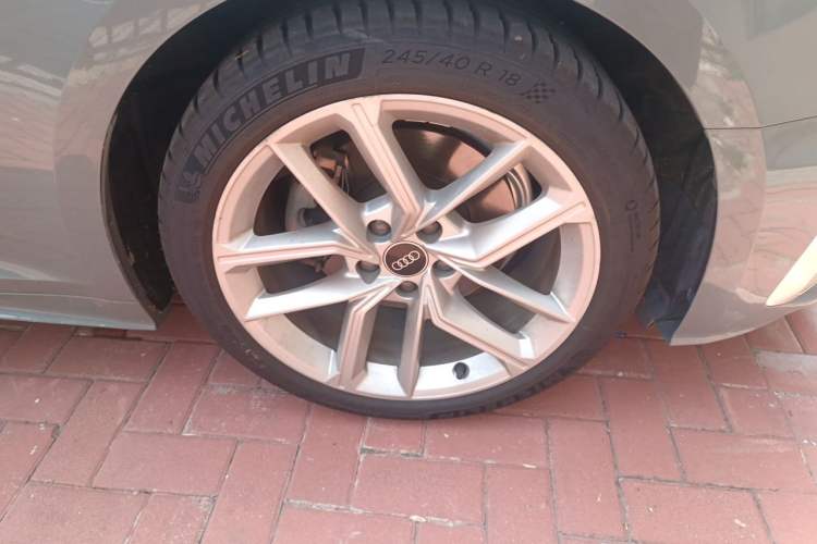 Used Audi A5 2021 Coupe 40 TFSI Fashionable and Dynamic Model Right Front Wheel Hub