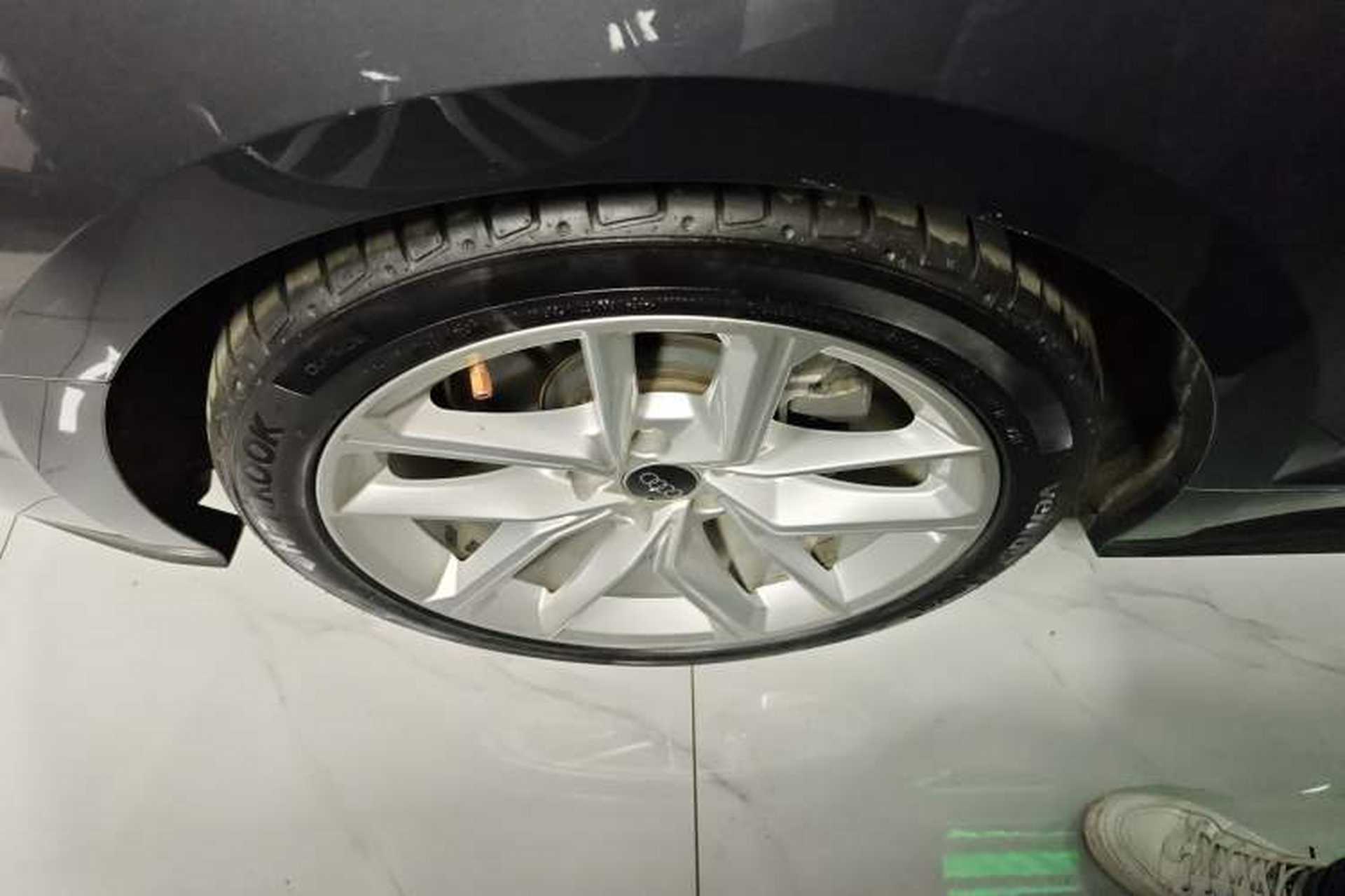 Used Audi A5 2021 Coupe 40 TFSI Fashionable and Dynamic Model Right Rear Wheel Hub