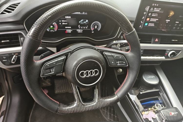 Used Audi A5 2021 Sportback 40 TFSI Stylish and Elegant Model Steering Wheel