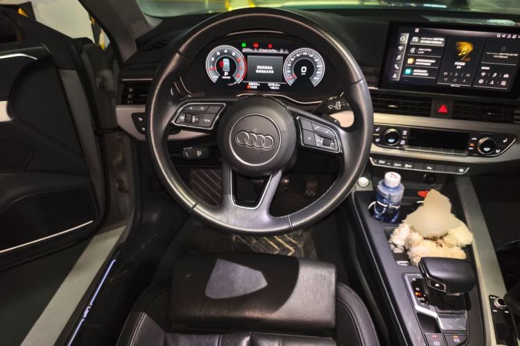 Used Audi A5 2021 Sportback 40 TFSI quattro Luxury Dynamic Model Steering Wheel