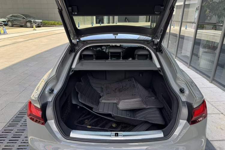 Used Audi A5 2021 Sportback 40 TFSI quattro Luxury Dynamic Model Trunk