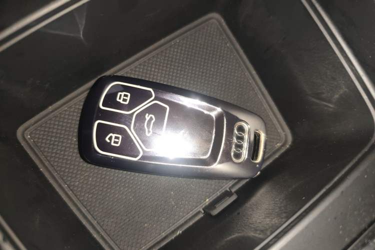 Used Audi A5 2021 Coupe 40 TFSI Fashionable and Dynamic Model Vehicle Key