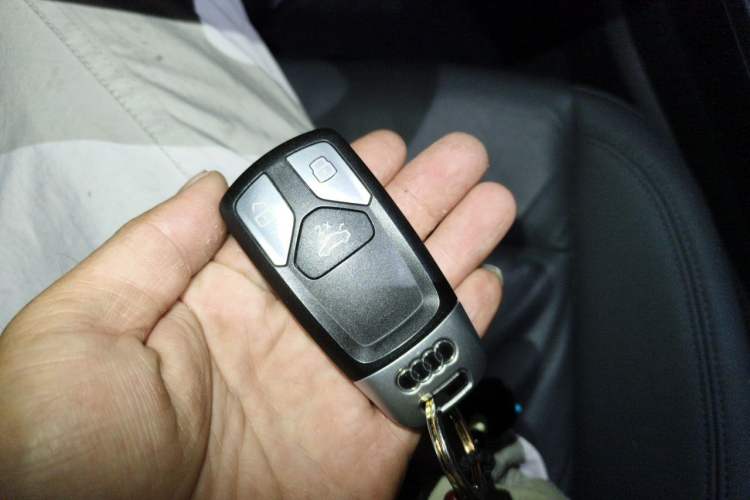 Used Audi A5 2021 Coupe 40 TFSI Fashionable and Dynamic Model Vehicle Key