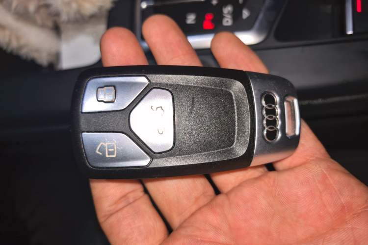 Used Audi A5 2021 Sportback 40 TFSI quattro Luxury Dynamic Model Vehicle Key