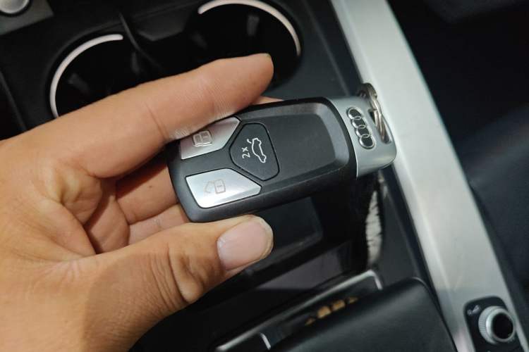 Used Audi A5 2021 Sportback 40 TFSI quattro Luxury Dynamic Model Vehicle Key