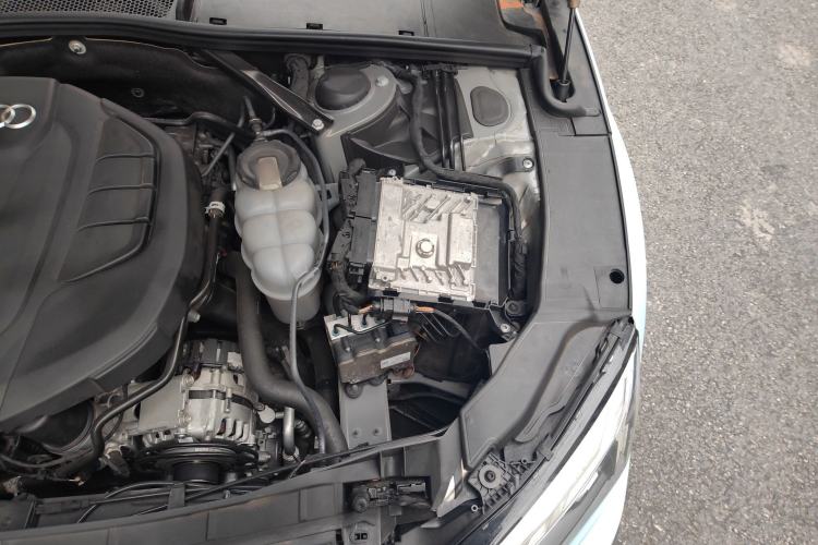 Used Audi A5 2021 Cabriolet 45 TFSI quattro Prestige Dynamic Edition Engine Bay Left