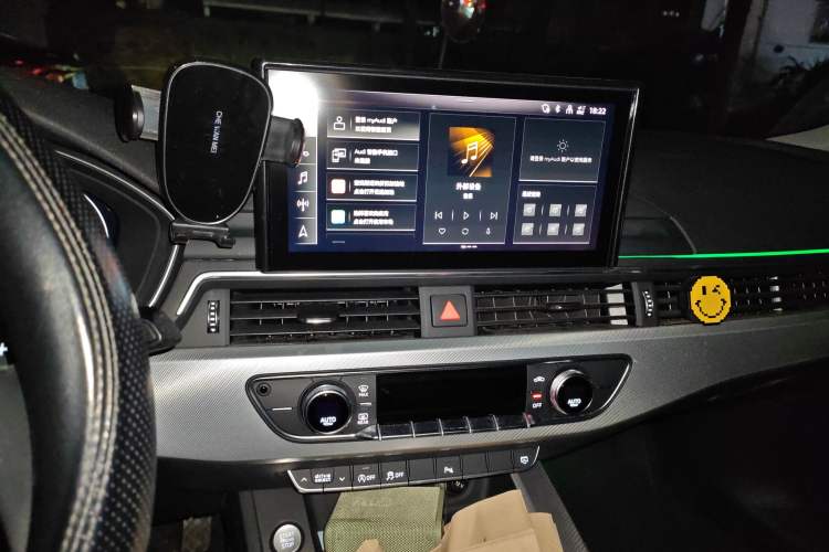 Used Audi A5 2021 Coupe 40 TFSI Fashionable and Dynamic Model Audio And AC Panel