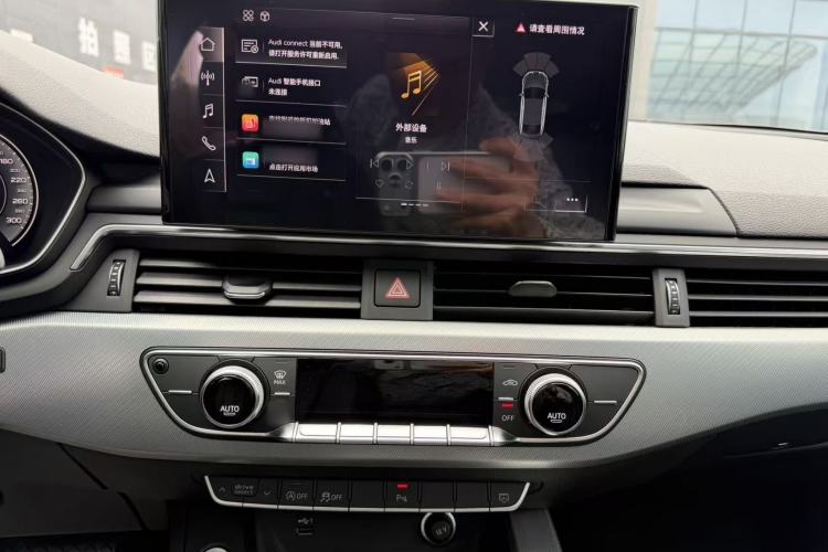 Used Audi A5 2021 Sportback 40 TFSI Stylish and Elegant Model Audio And AC Panel