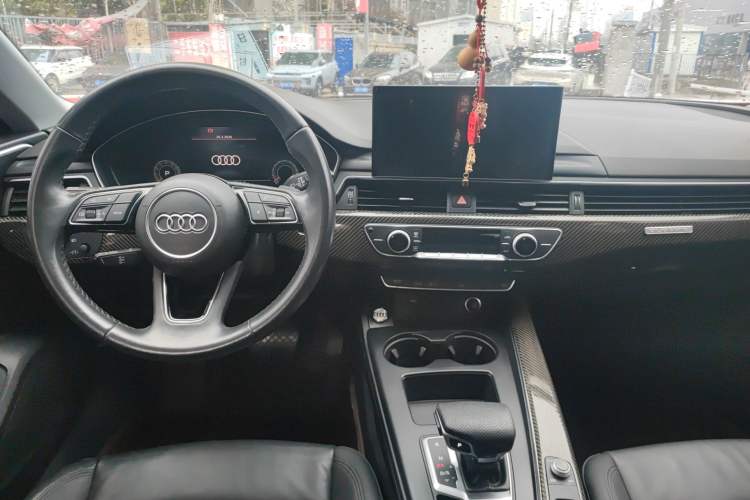 Used Audi A5 2021 Sportback 40 TFSI Stylish and Elegant Model Audio And AC Panel