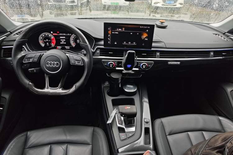 Used Audi A5 2021 Sportback 40 TFSI Fashionable and Dynamic Model Center Console