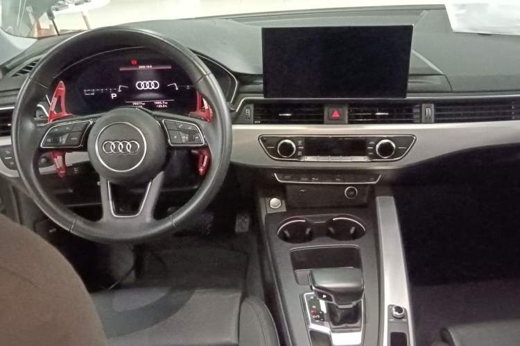 Used Audi A5 2021 Sportback 40 TFSI Fashionable and Dynamic Model Center Console