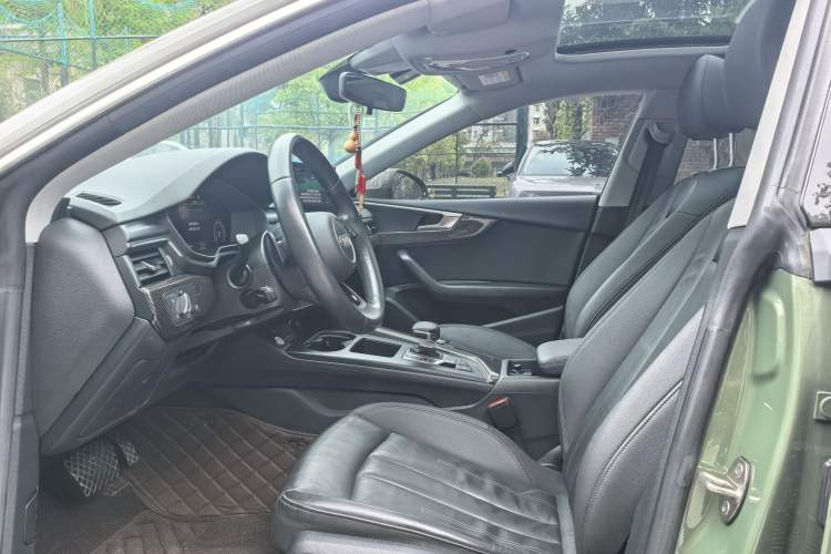 Used Audi A5 2021 Sportback 40 TFSI Stylish and Elegant Model Exterior 3