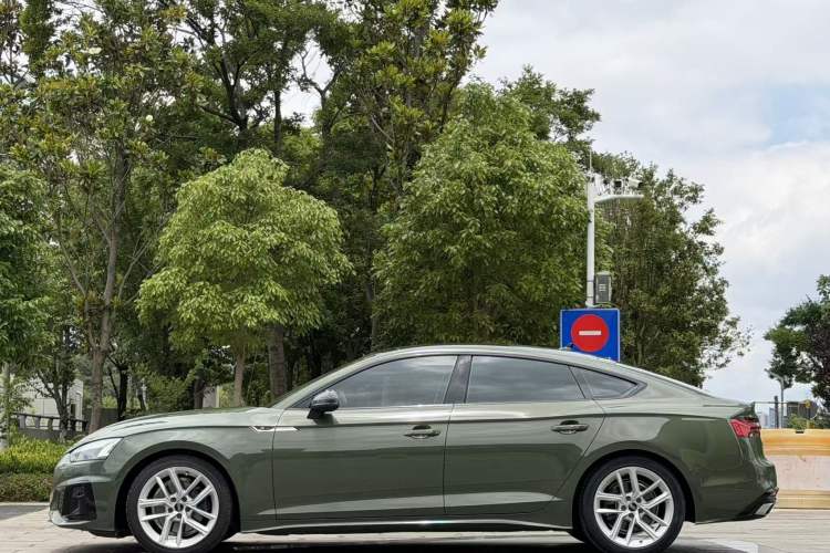 Used Audi A5 2021 Sportback 40 TFSI Stylish and Elegant Model Exterior 6
