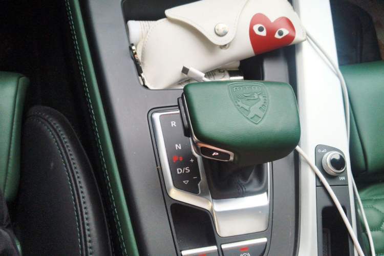 Used Audi A5 2021 Sportback 45 TFSI quattro Prestige Dynamic Edition Gear Lever