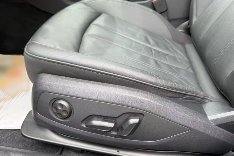 Used Audi A5 2021 Sportback 40 TFSI Stylish and Elegant Model Left Front Seat