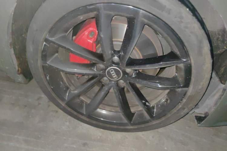 Used Audi A5 2021 Sportback 45 TFSI quattro Prestige Dynamic Edition Right Front Wheel Hub