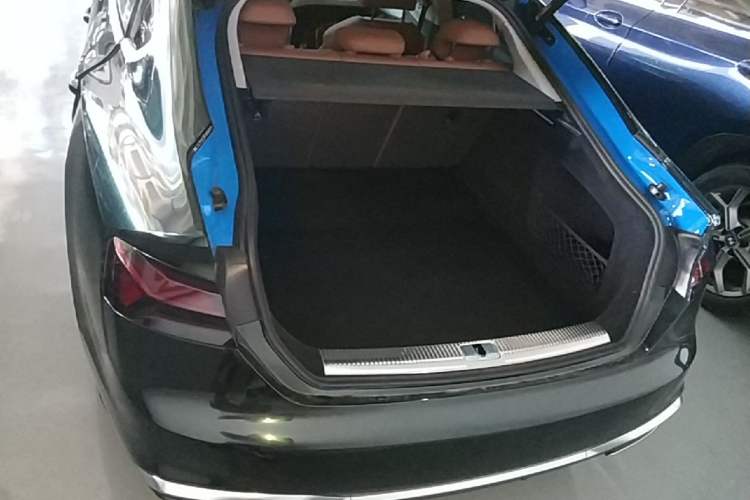 Used Audi A5 2021 Sportback 40 TFSI quattro Luxury Dynamic Model Trunk