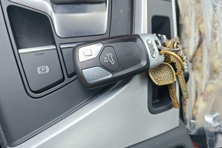 Used Audi A5 2021 Sportback 40 TFSI Stylish and Elegant Model Vehicle Key