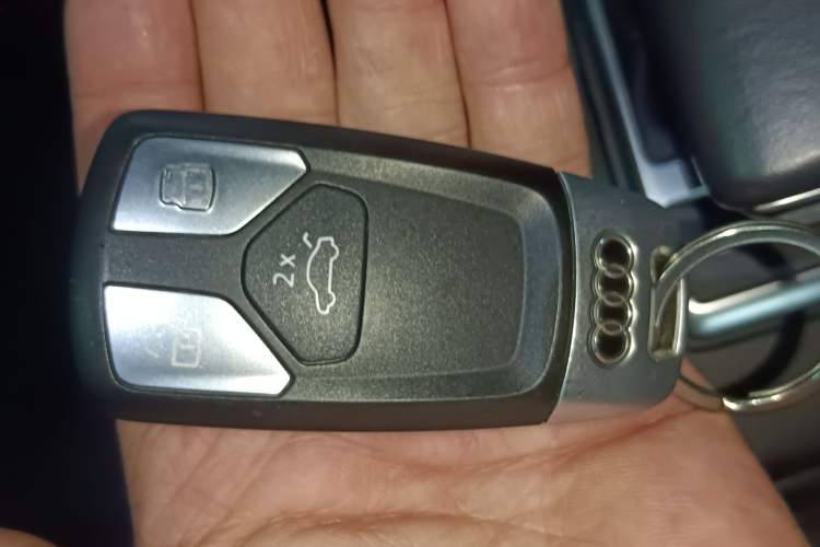 Used Audi A5 2021 Sportback 40 TFSI Fashionable and Dynamic Model Vehicle Key