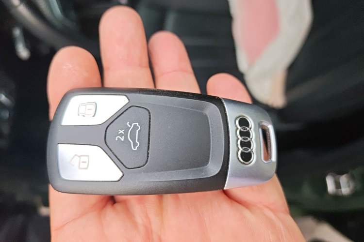 Used Audi A5 2021 Sportback 40 TFSI Stylish and Elegant Model Vehicle Key
