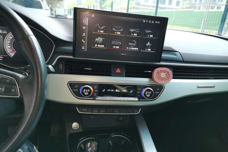 Used Audi A5 2021 Sportback 45 TFSI quattro Prestige Dynamic Edition Audio And AC Panel