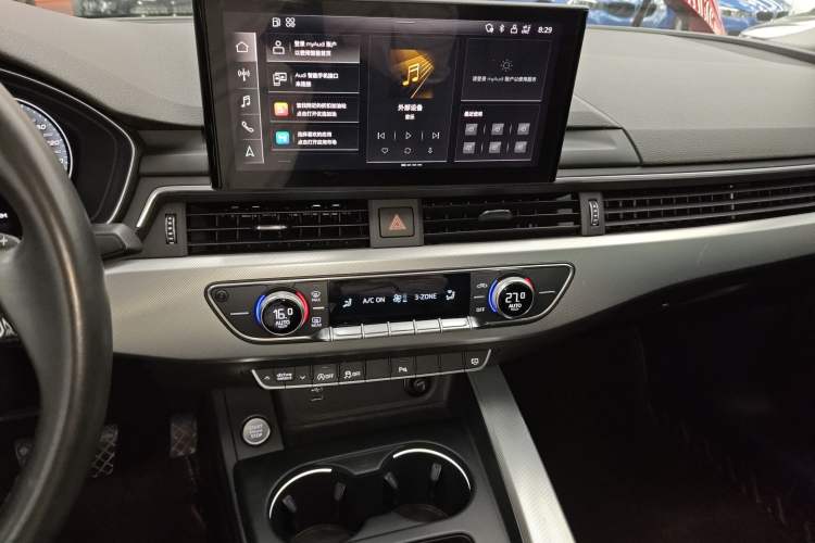 Used Audi A5 2021 Coupe 40 TFSI Fashionable and Dynamic Model Audio And AC Panel