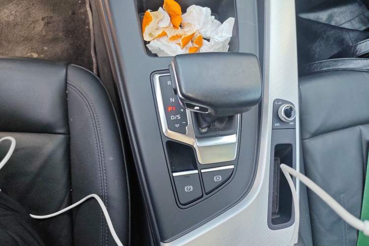 Used Audi A5 2021 Coupe 40 TFSI Fashionable and Dynamic Model Gear Lever