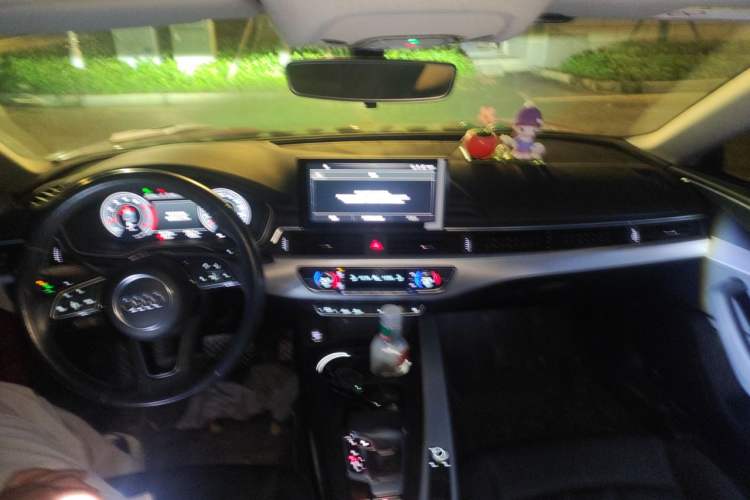Used Audi A5 2021 Sportback 40 TFSI Stylish and Elegant Model Headliner