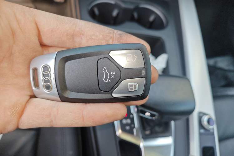 Used Audi A5 2021 Coupe 40 TFSI Fashionable and Dynamic Model Vehicle Key