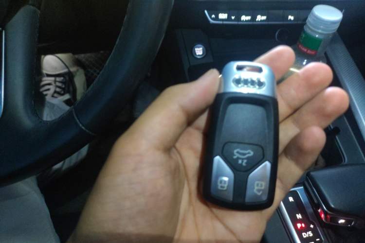 Used Audi A5 2021 Sportback 40 TFSI Stylish and Elegant Model Vehicle Key