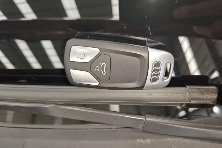 Used Audi A5 2021 Coupe 40 TFSI Fashionable and Dynamic Model Vehicle Key