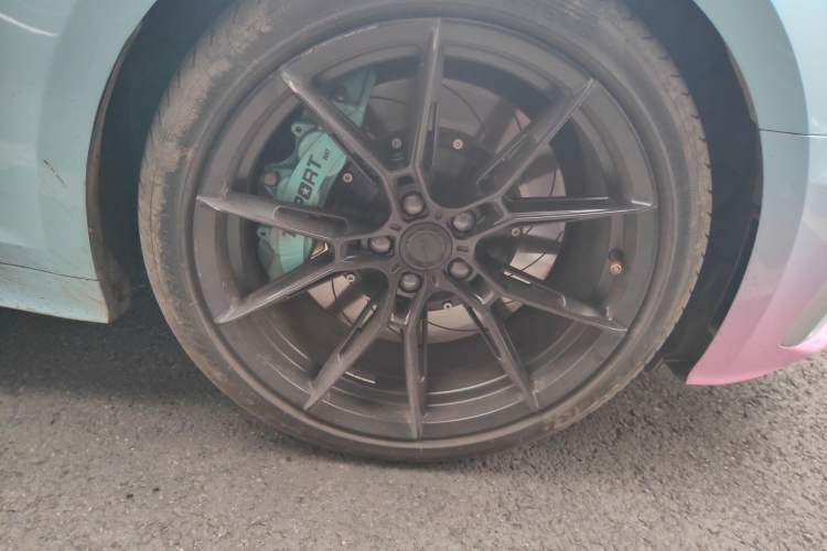 Used Audi A5 2021 Cabriolet 45 TFSI quattro Prestige Dynamic Edition Right Front Wheel Hub