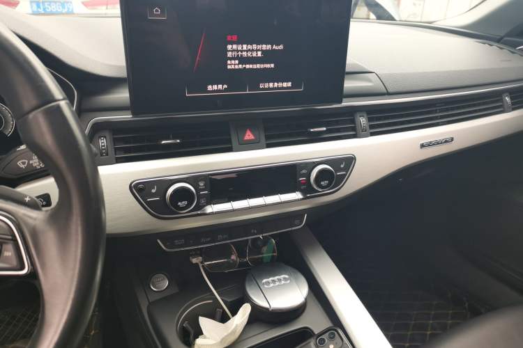 Used Audi A5 2021 Sportback 40 TFSI quattro Luxury Prestige Edition Audio And AC Panel