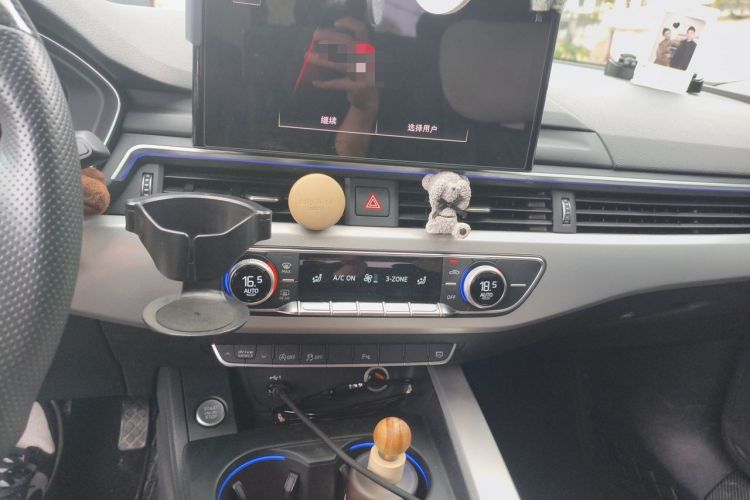 Used Audi A5 2021 Sportback 40 TFSI Fashionable and Dynamic Model Audio And AC Panel