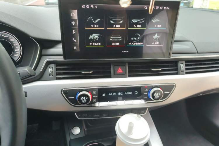 Used Audi A5 2021 Coupe 40 TFSI Fashionable and Dynamic Model Audio And AC Panel