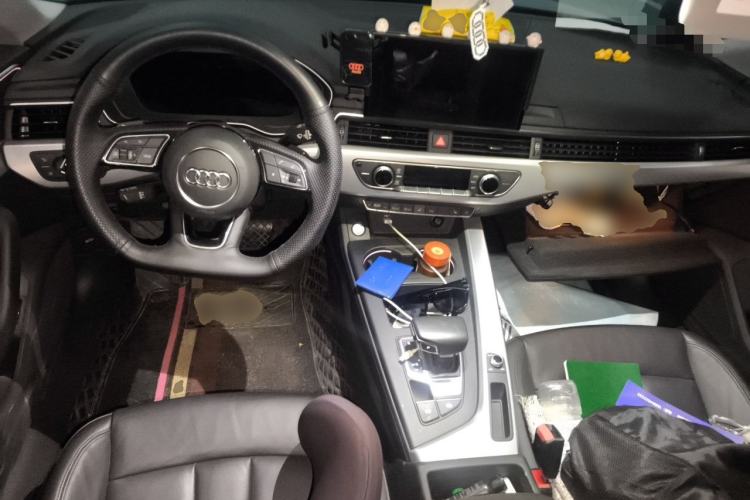 Used Audi A5 2021 Sportback 40 TFSI Fashionable and Dynamic Model Center Console
