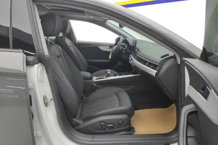 Used Audi A5 2021 Sportback 40 TFSI Fashionable and Dynamic Model Right Front Seat