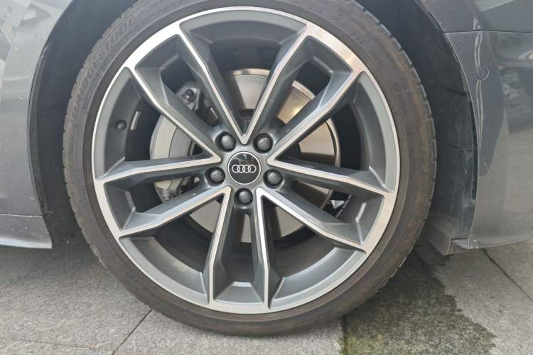 Used Audi A5 2021 Sportback 45 TFSI quattro Prestige Dynamic Edition Right Front Wheel Hub