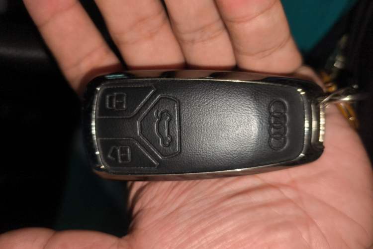 Used Audi A5 2021 Sportback 40 TFSI Fashionable and Dynamic Model Vehicle Key