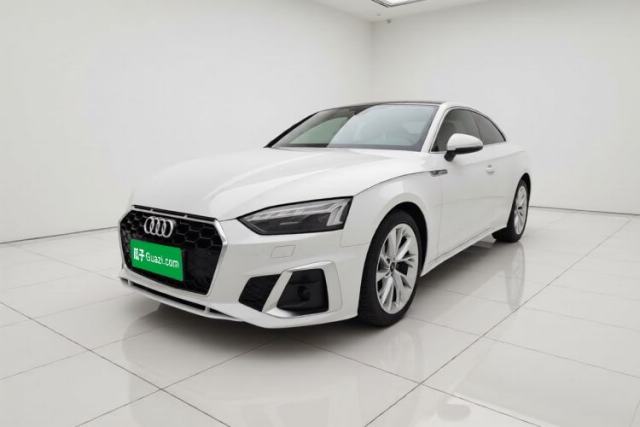 Ojetý Audi A5 2021 Coupe 40 TFSI Fashionable and Dynamic Model