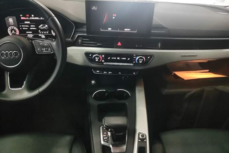 Used Audi A5 2021 Sportback 40 TFSI quattro Luxury Prestige Edition Audio And AC Panel